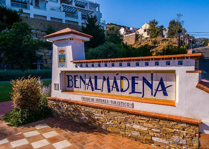 135 Agata Apartamentos. Piscina Y Playa. A Corta Distancia Del Centro.